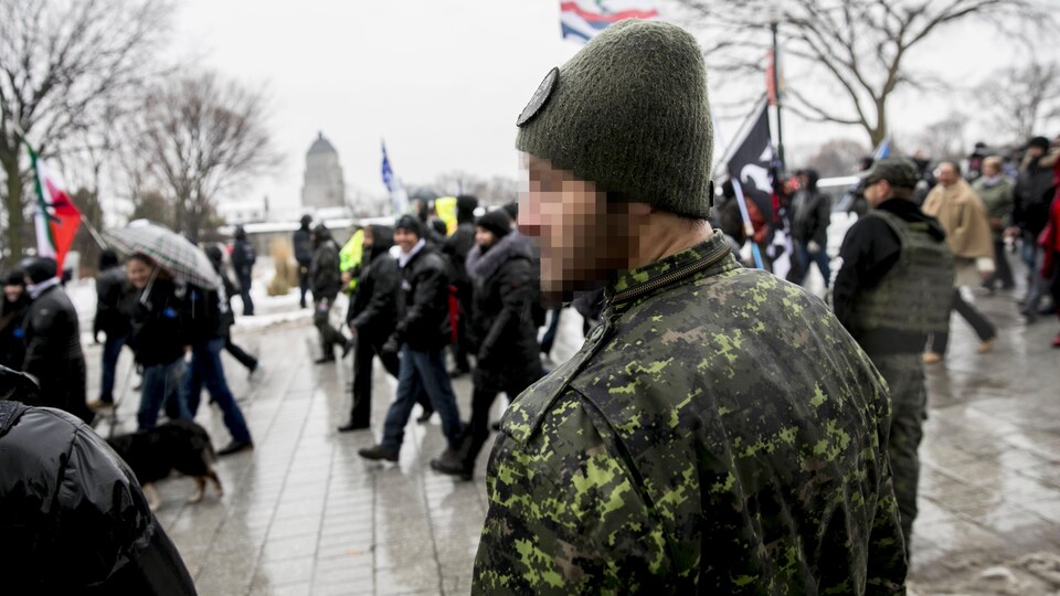 Un manifestant lors d'un rassemblement de La Meute à Québec.