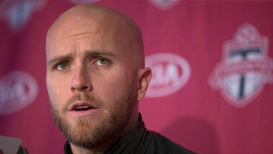 Le capitaine du Toronto FC lors d'une conférence de presse.