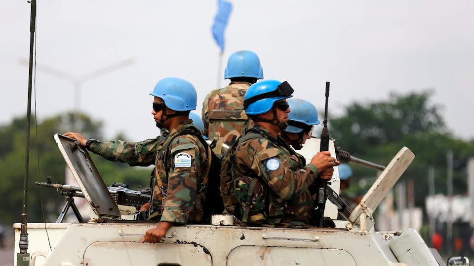 Des casques bleus se déploient en République démocratique du Congo en 2016. 