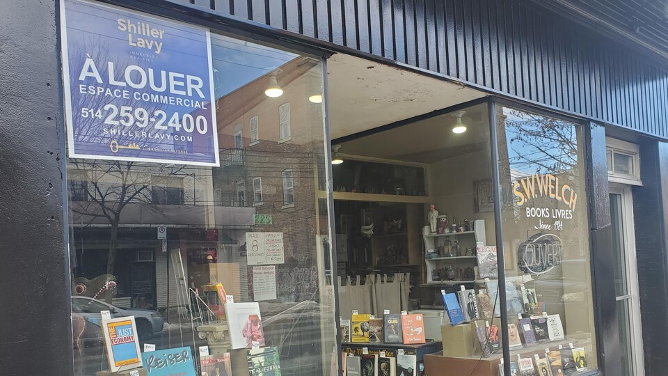 La vitrine de la librairie S.W Welch.