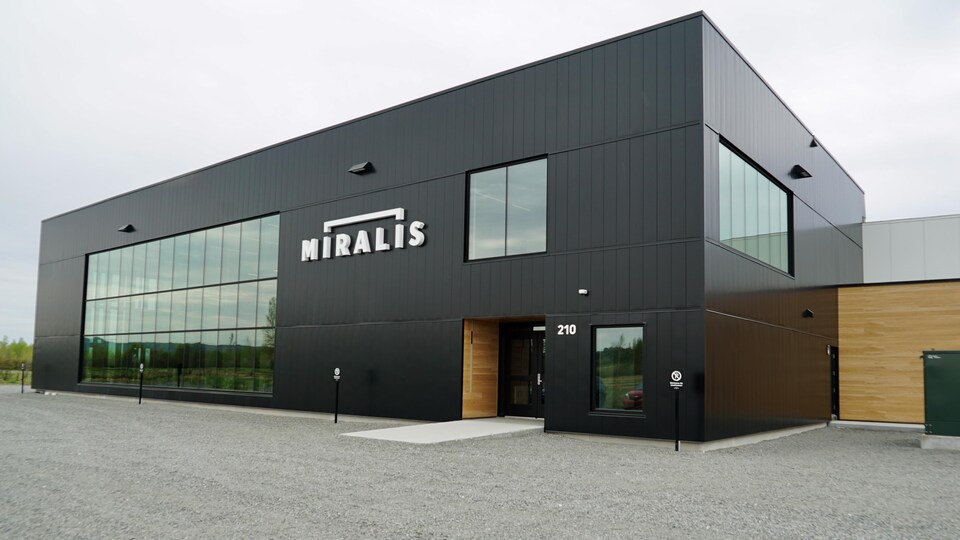 Miralis investit 45 millions de dollars pour robotiser deux usines