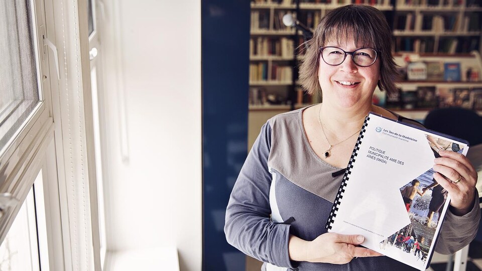 Monica Poirier, régisseuse à la Vie communautaire à la Municipalité des Îles-de-la-Madeleine