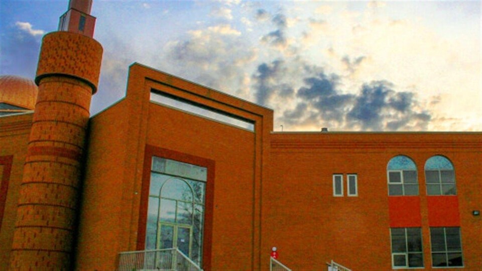 La Mosquée Al-Quba de Brossard, la plus importante du Québec.
