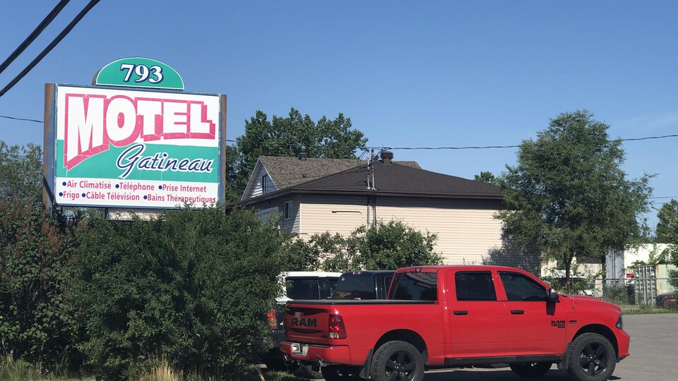 L'extérieur du Motel Gatineau.