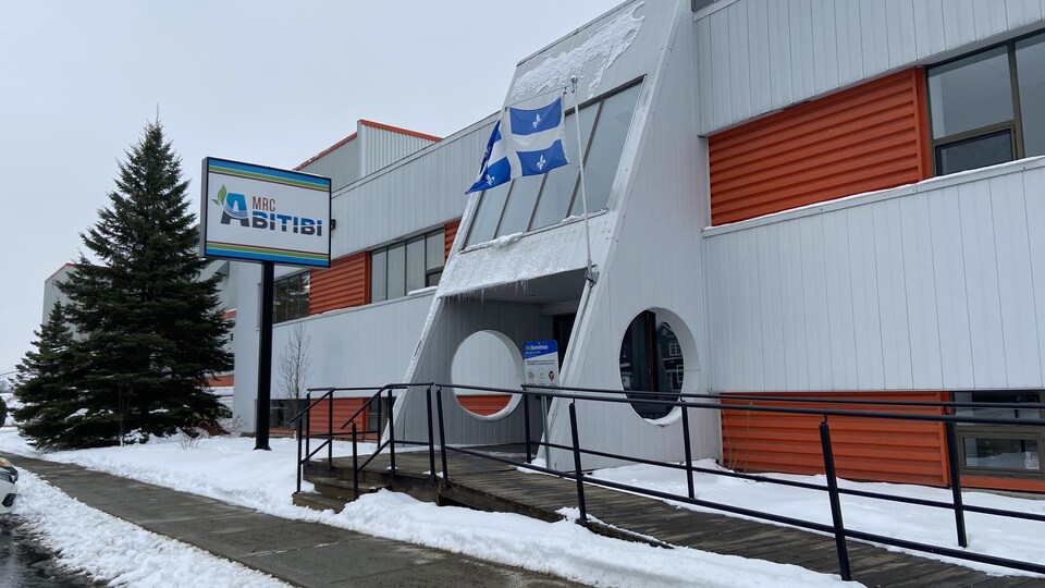 La MRC Abitibi adopte un budget en hausse de 2,4 pour 2023 Radio