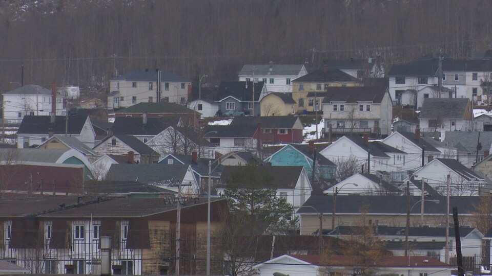 Débats sur les projets de loi privée pour Gaspé et Murdochville Radio