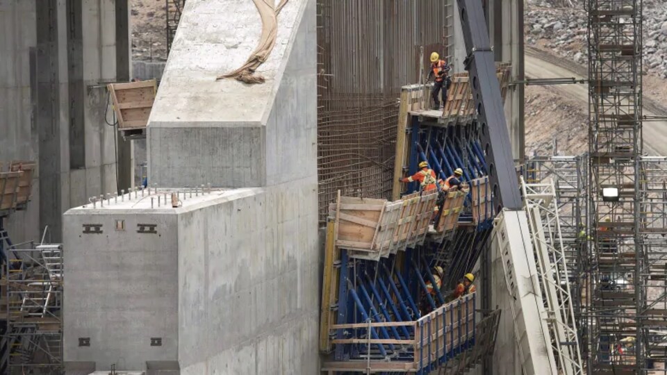 Les travailleurs au chantier de Muskrat Falls, en 2015.