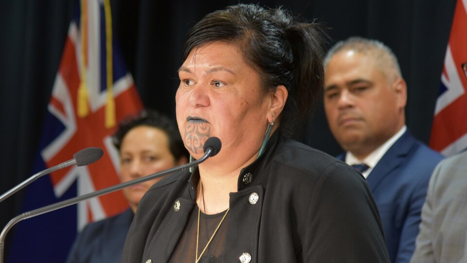 Nanaia Mahuta, une politicienne maorie, sera la première femme, en plus d'être la première autochtone, à devenir ministre des Affaires étrangères.