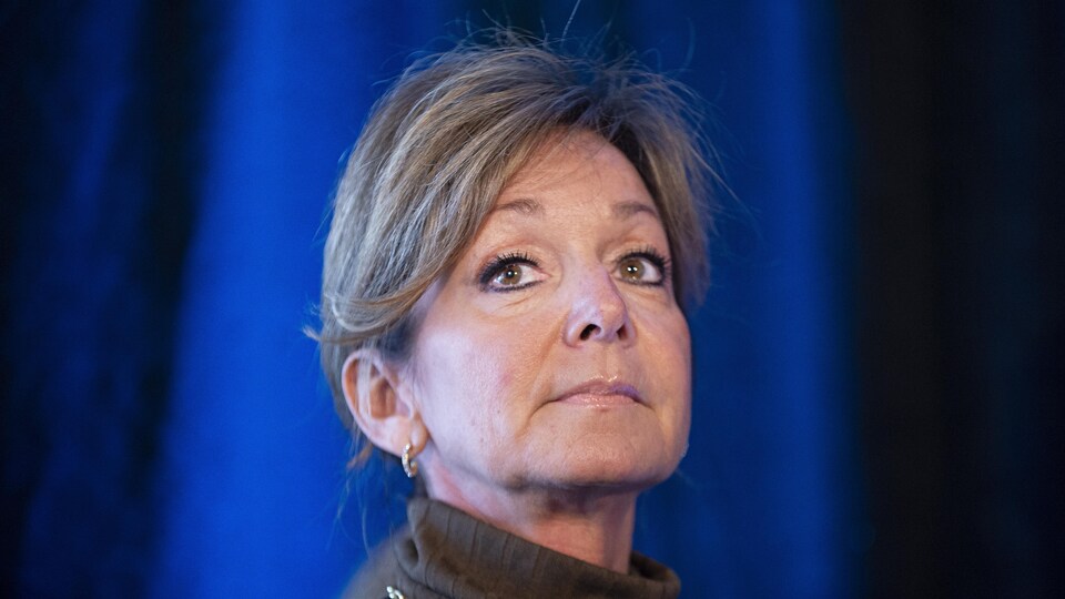 Nancy Bédard en conférence de presse.