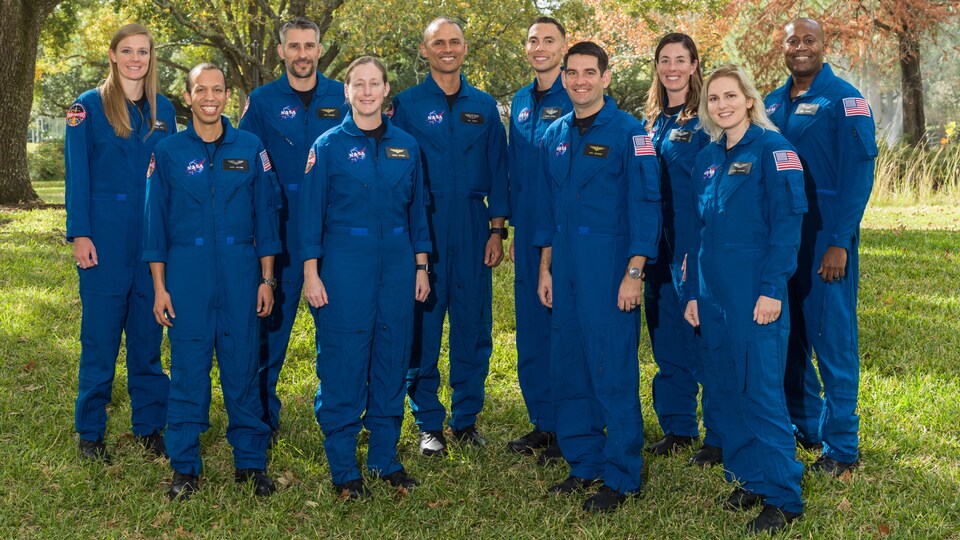 Les 10 astronautes en formation de la NASA.