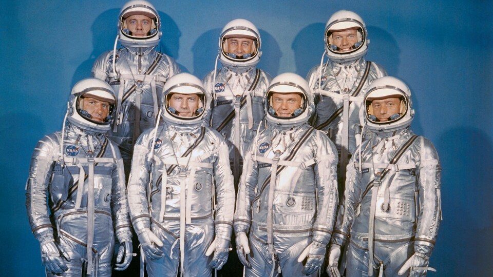 La première génération de combinaisons spatiales de la NASA.