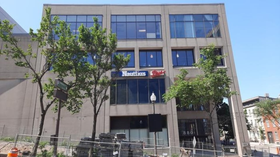 La façade du Nautilus Plus de Place Québec