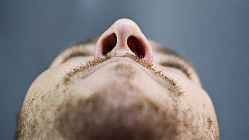 Le nez d'un homme