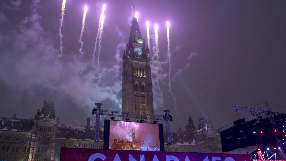 Le feux d'artifice à Ottawa le 31 décembre 2016.