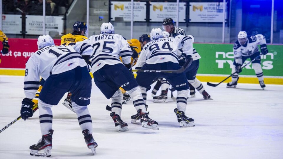 L'Océanic a mis fin à une série de cinq défaites, mardi soir, contre les Cataractes de Shawinigan.