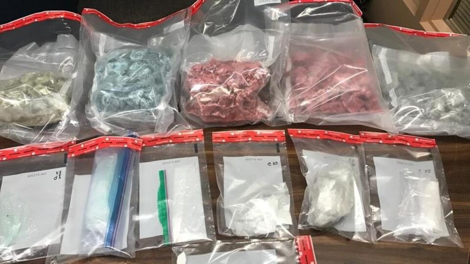 Des drogues emballées dans des sacs en plastique