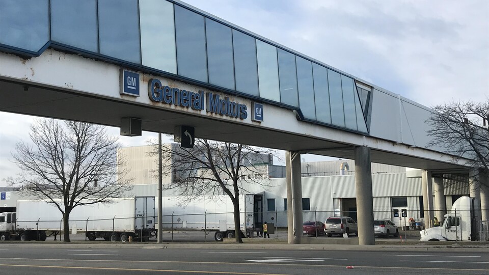 Vue sur les installations de General Motors à Oshawa.