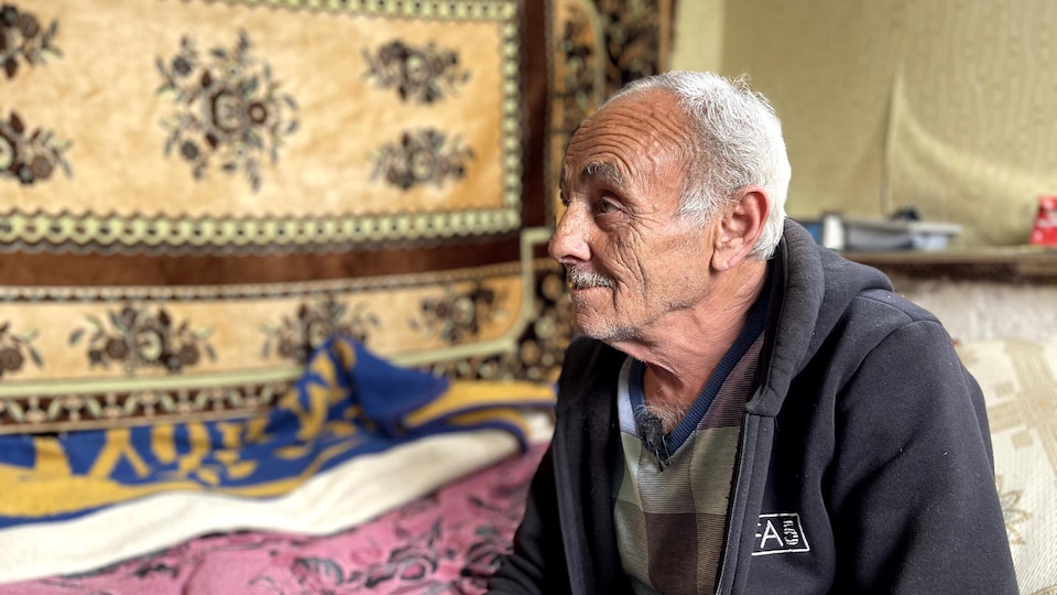 Otar posed for the camera.