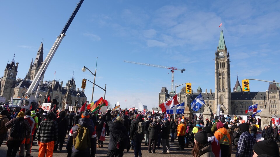 Des manifestants réunis à Ottawa.