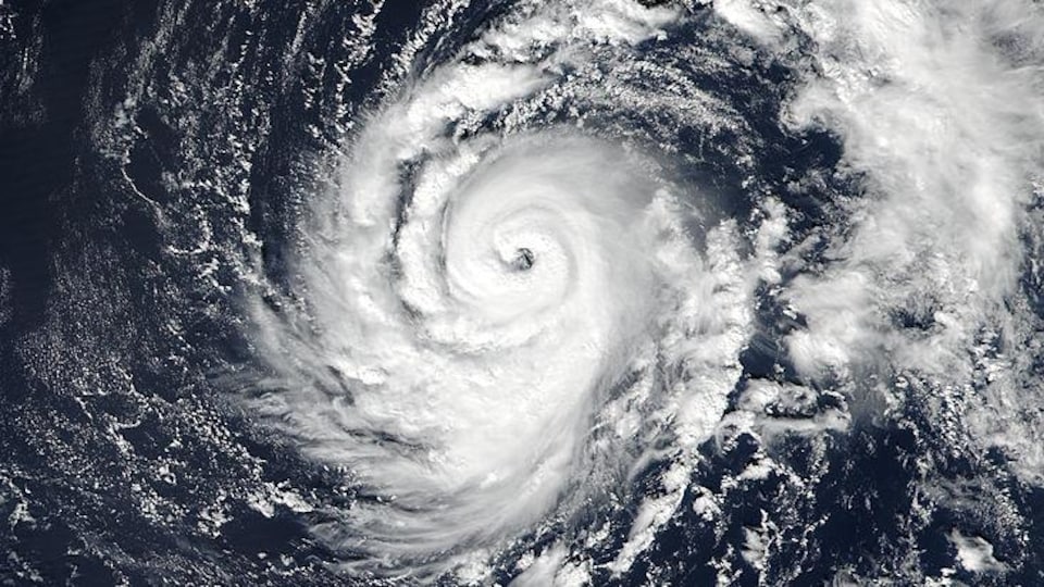L'ouragan Ophelia photographié depuis l'espace.