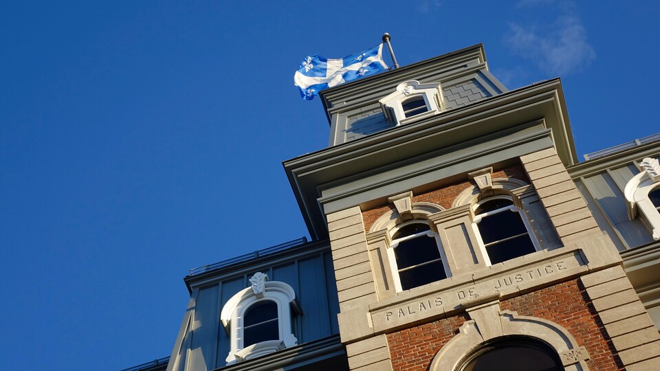 Le palais de justice de Rivière-du-Loup.
