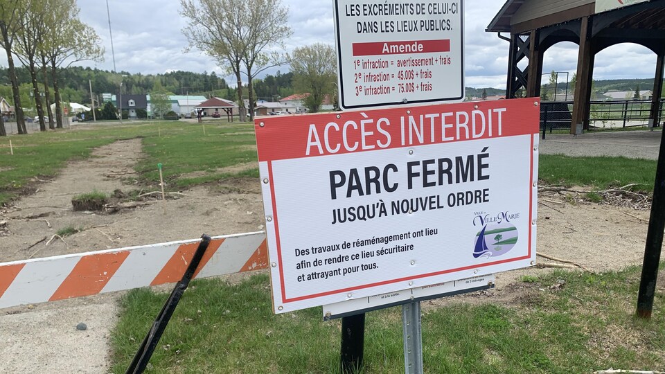 L'accès au parc est interdit pendant la durée des travaux de réaménagement.