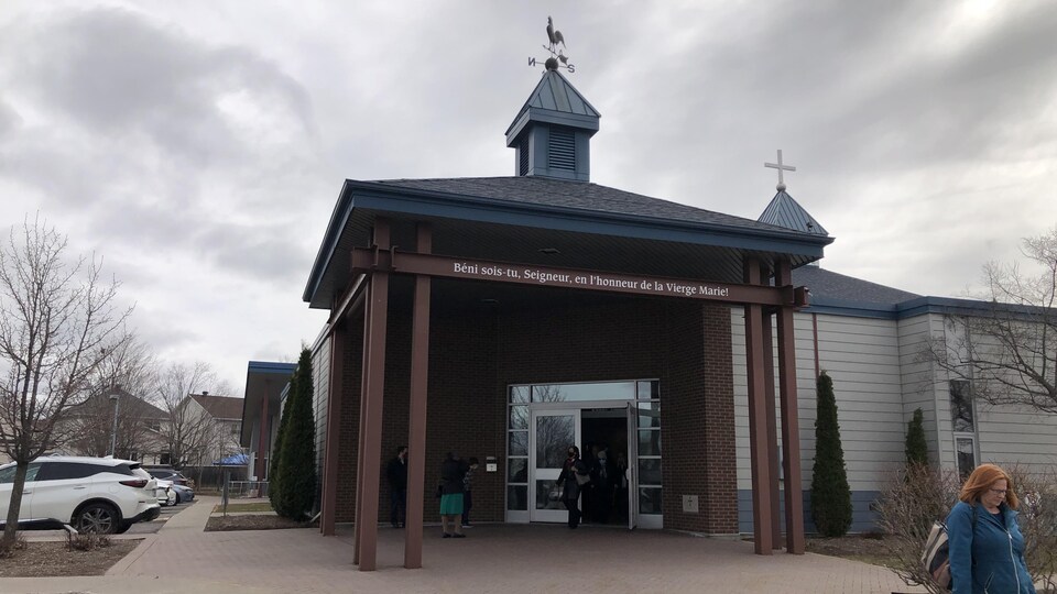 Le retour des « vraies » messes de Pâques apprécié à Ottawa et en