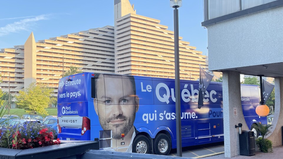 L'autobus de campagne du PQ en 2022
