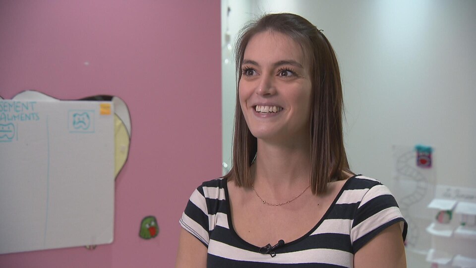 Une intervenante du Centre de pédiatrie sociale Laval.