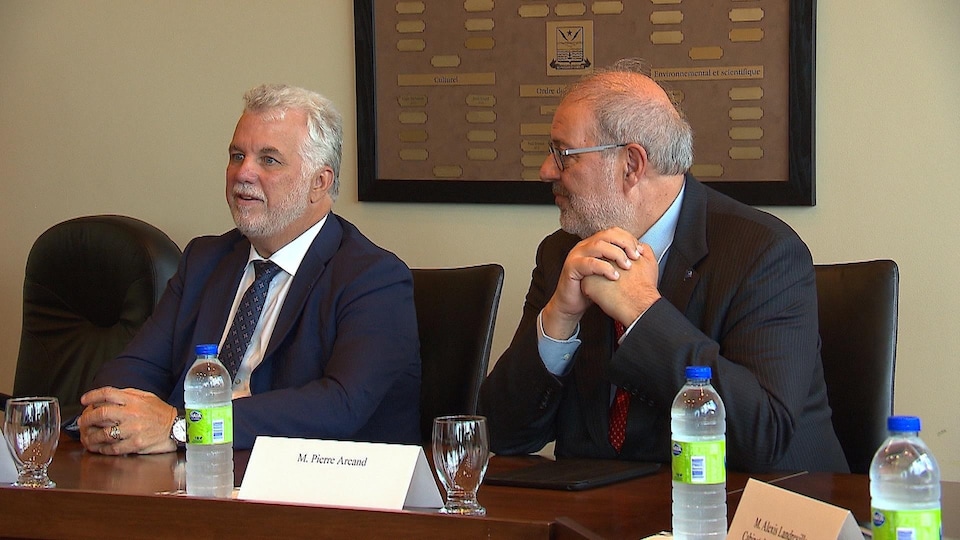 Philippe Couillard et Pierre Arcand à Baie-Comeau