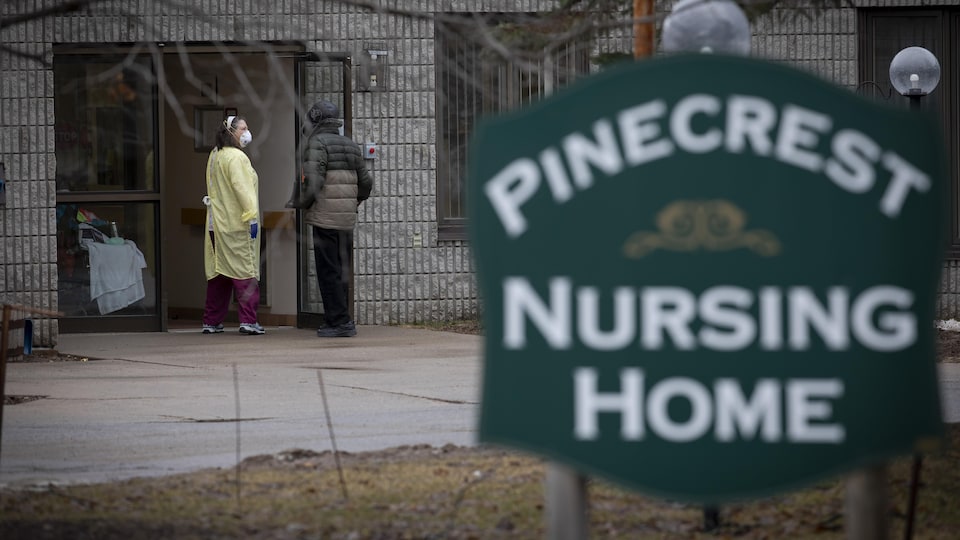 Le centre Pinecrest Nursing Home, à Bobcaygeon, en Ontario, le 30 mars 2020.