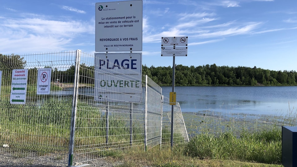 La plage Kiwanis est ouverte au public à la suite de travaux.