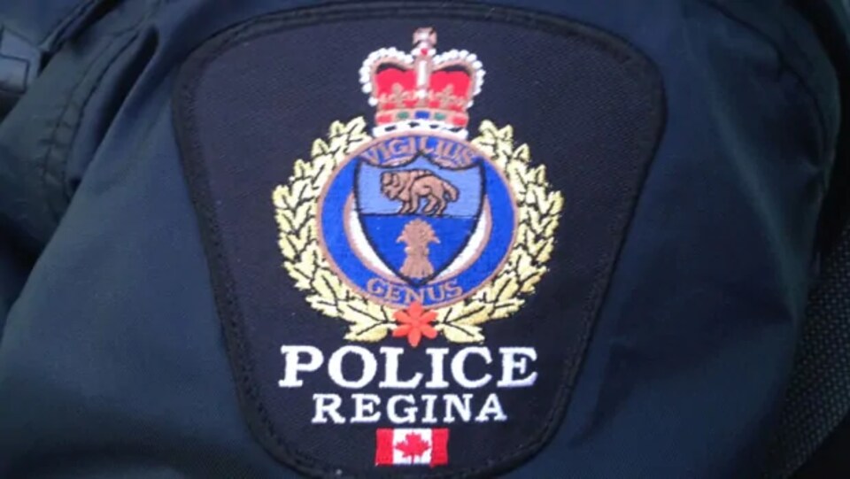 Un écusson de la police de Regina