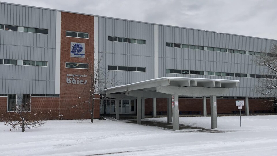 Retour en classe à temps plein pour le 2e cycle du secondaire