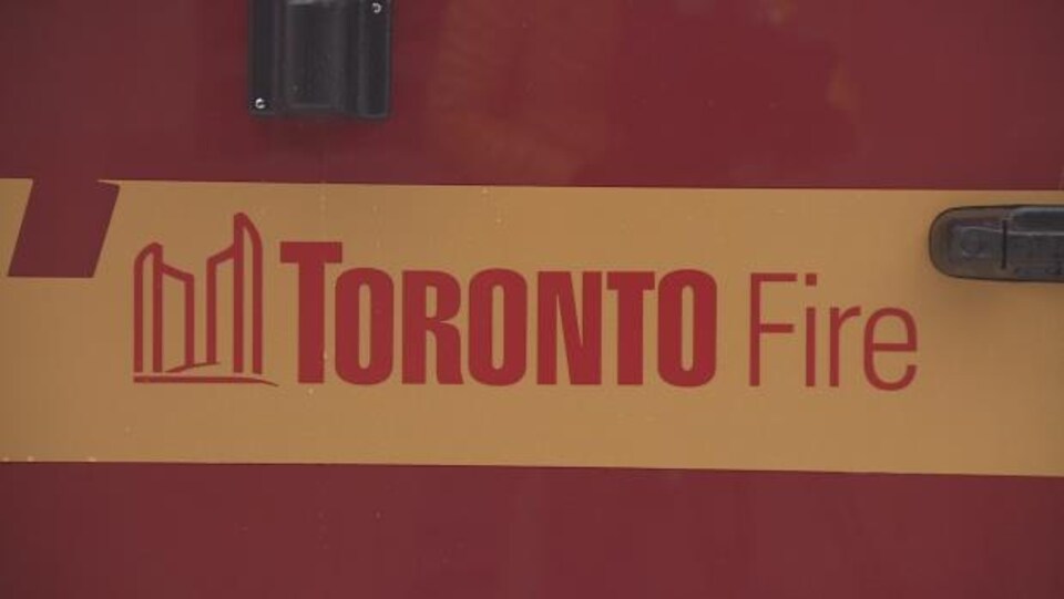 Le logo du service d'incendie de Toronto
