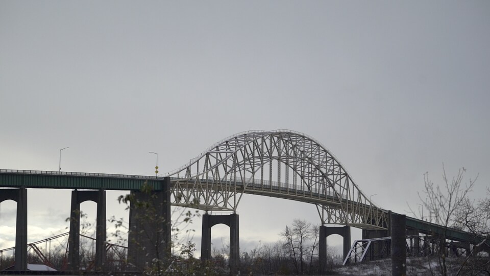 La partie canadienne du pont.