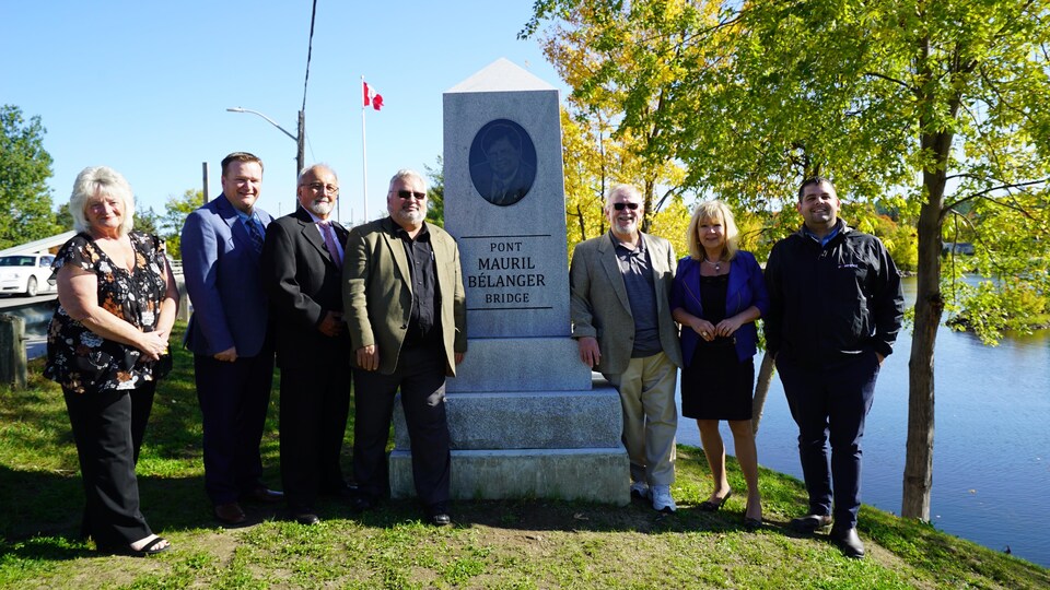 Hommage à l’ancien député Mauril Bélanger dans sa ville natale Radio