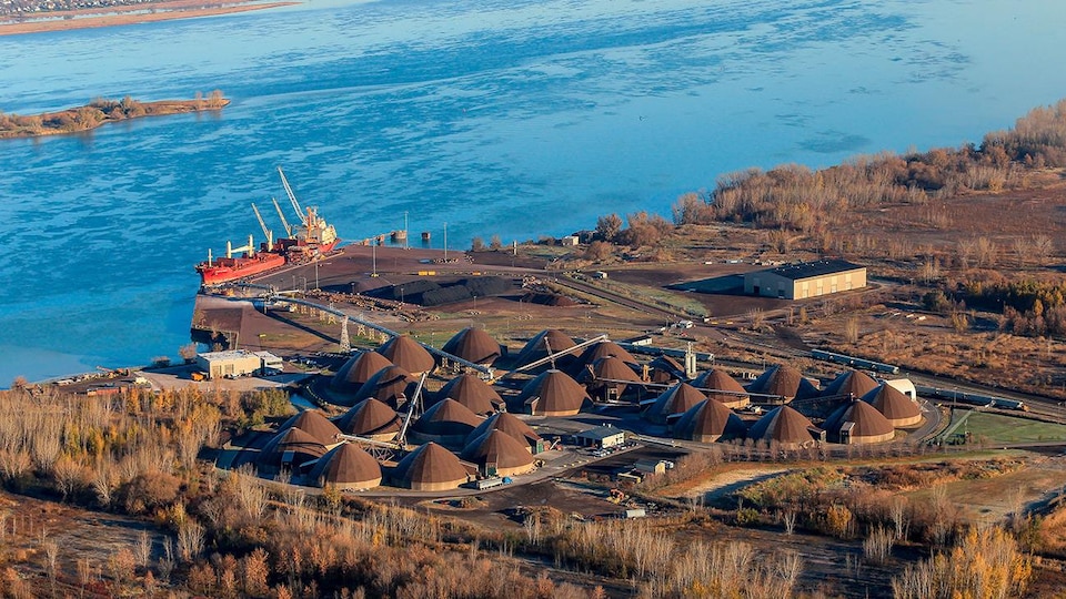 L’inexorable expansion du port de Montréal à Contrecoeur RadioCanada.ca