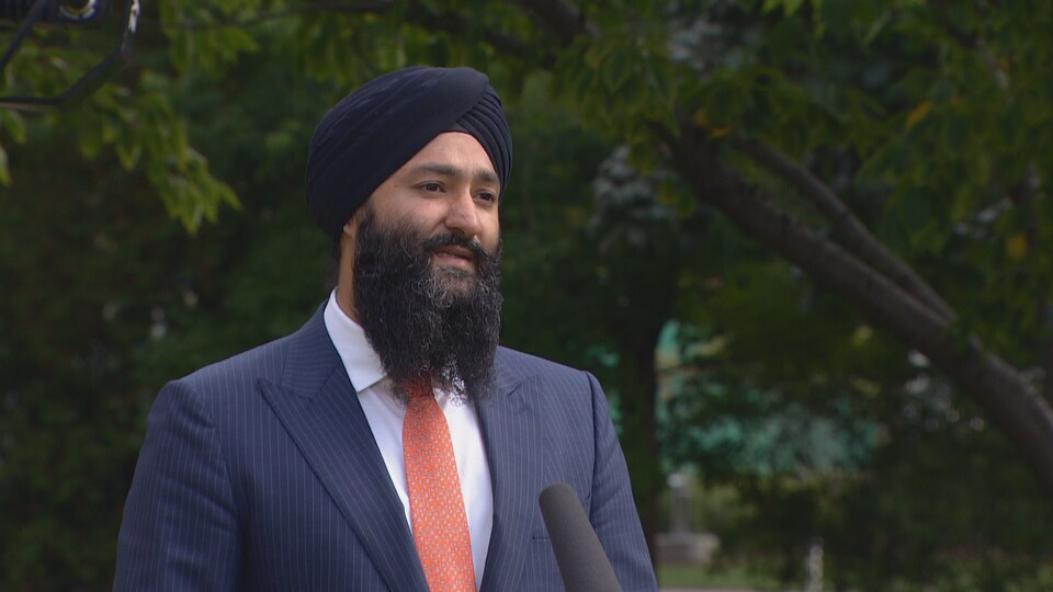 Prabmeet Sarkaria, ministre associé délégué aux Petites entreprises et à la Réduction des formalités administratives de l'Ontario.