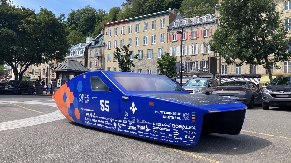 Le prototype de voiture électrique dans le Vieux-Québec.