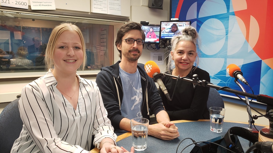 Audrey Naud, Martin Giguère et Guylaine Rivard en studio.
