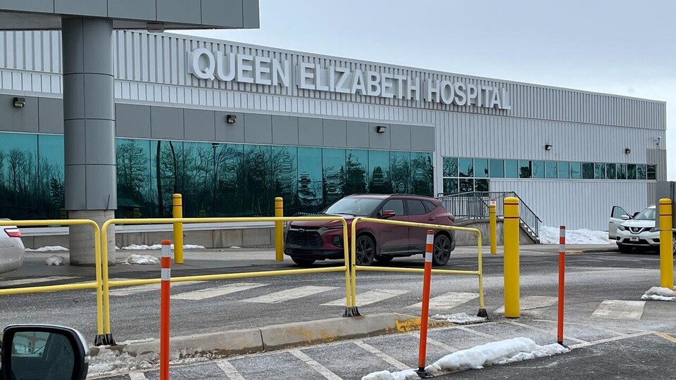 L'entrée de l'hôpital. 