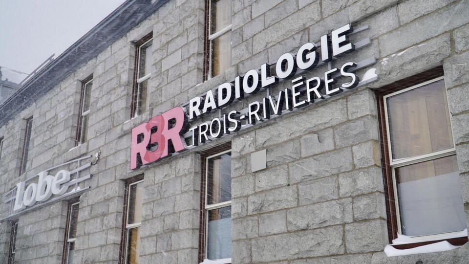 L'enseigne de la clinique Radiologie Trois-Rivières     