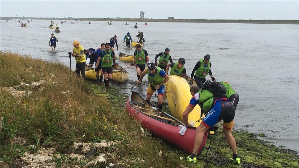 164 athlètes participent au troisième Raid international Gaspésien.