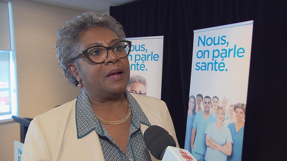 Régine Laurent, présidente de la FIQ