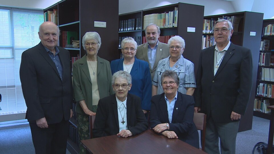 Les archives des cinq communautés religieuses, qui dressent un portrait de la francophonie manitobaine à travers les époques, seront conservées au Centre du patrimoine, à Saint-Boniface.
