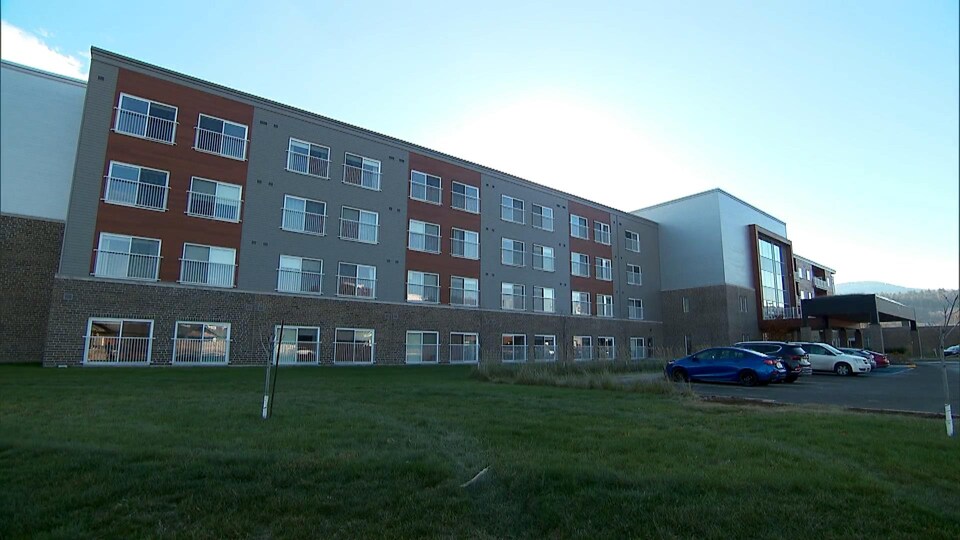 Éclosion de COVID19 dans une résidence de BaieSaintPaul Radio