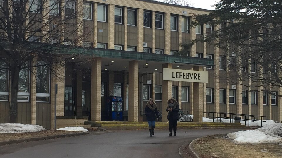La résidence Lefebvre à l'Université de Moncton.