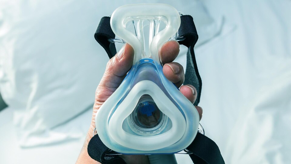 Un respirateur artificiel.