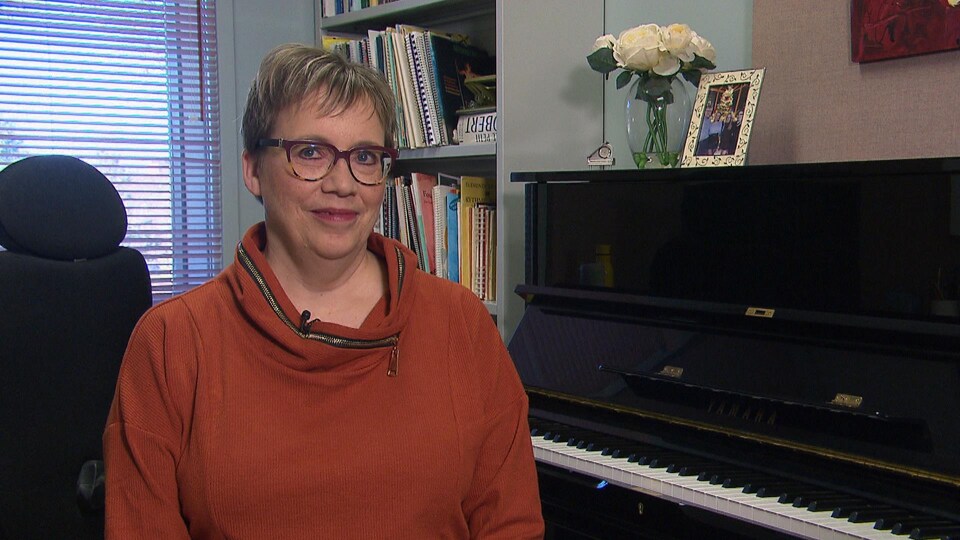 Questions de l'heure : Monique Richard